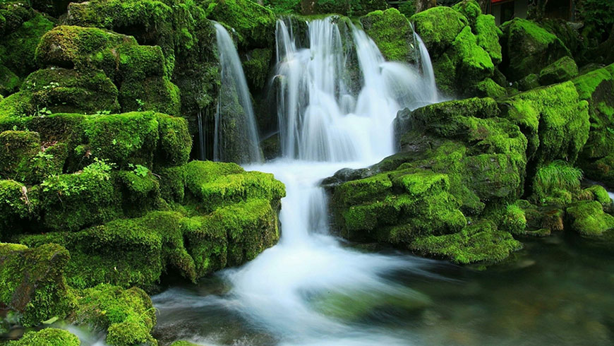 瀑布小溪青山绿水大自然壁纸