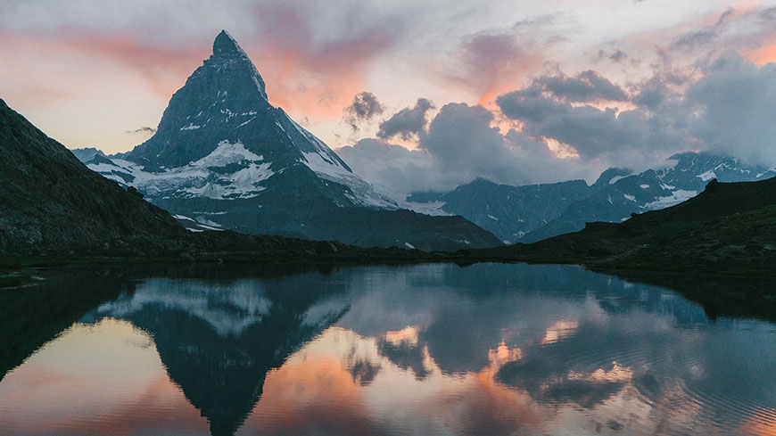 阿尔卑斯山雪山湖泊自然风景4K壁纸