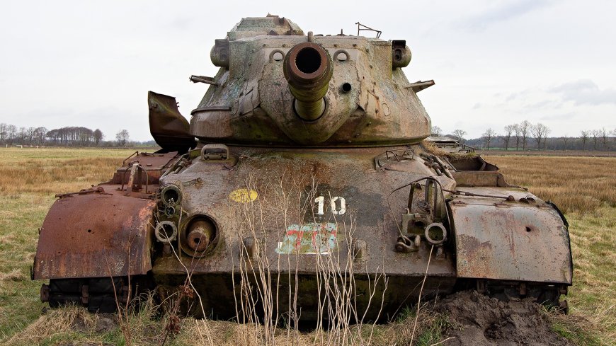 废弃军事坦克高清图片壁纸