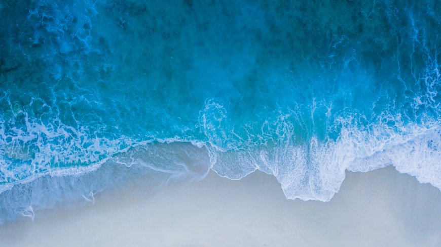 蓝色海岸沙滩风景壁纸