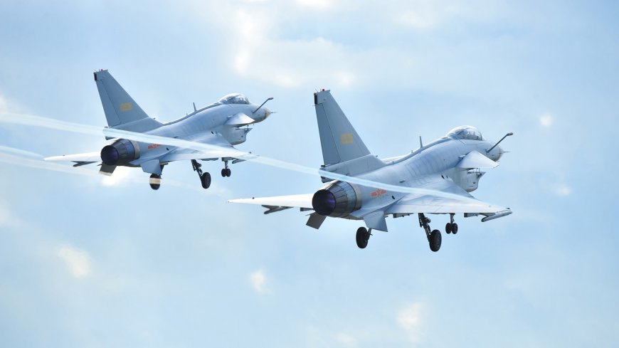 歼10战斗机桌面高清壁纸