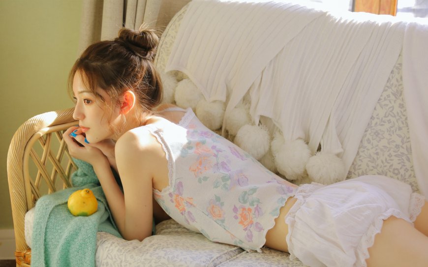 邻家女孩小清新美女图片壁纸