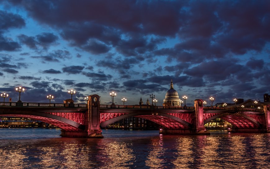 伦敦泰晤士河夜景壁纸