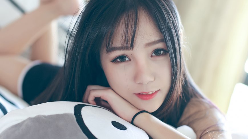 唯美小清新美女桌面壁纸