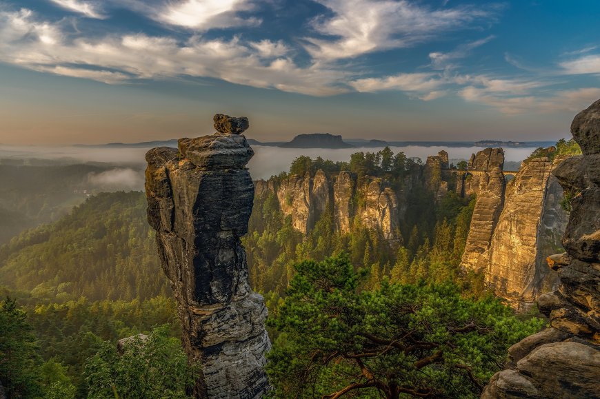 石柱 石峰 山林奇石风景图片壁纸
