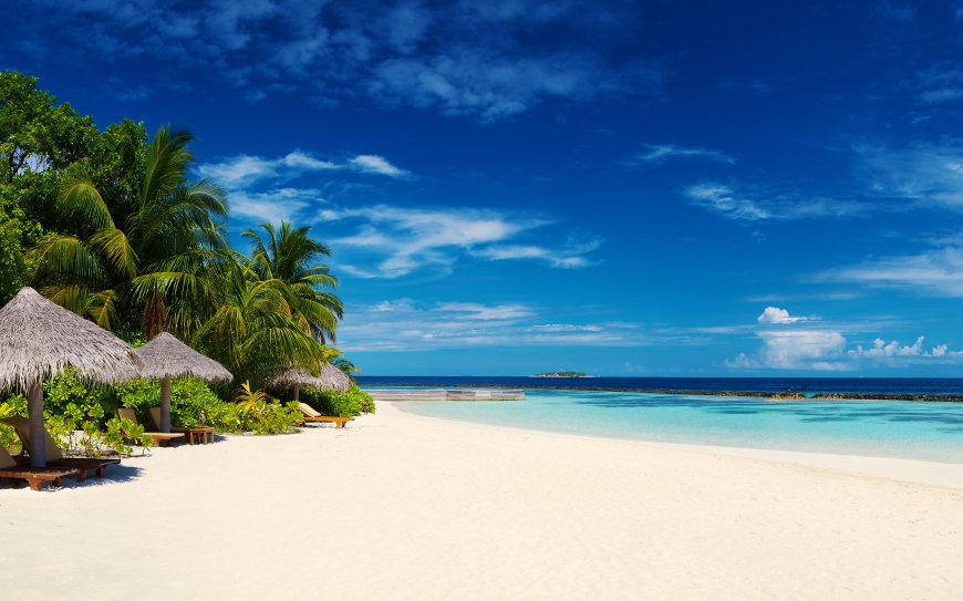 碧海蓝天海岛沙滩风景壁纸