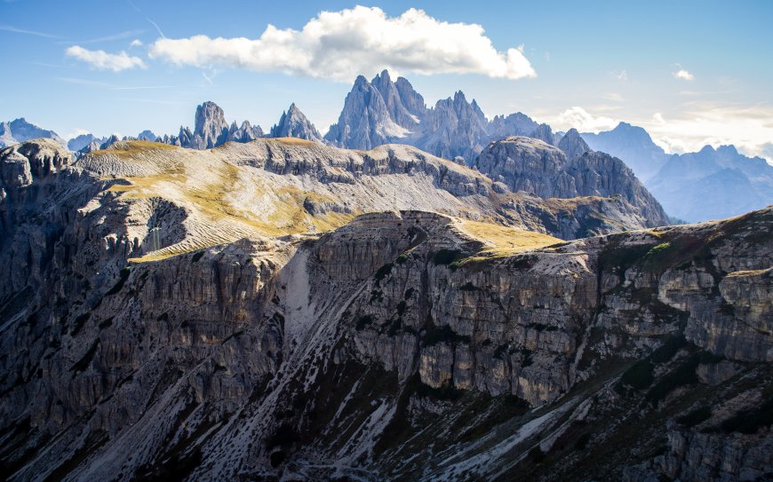 连绵群山山峦自然风景壁纸
