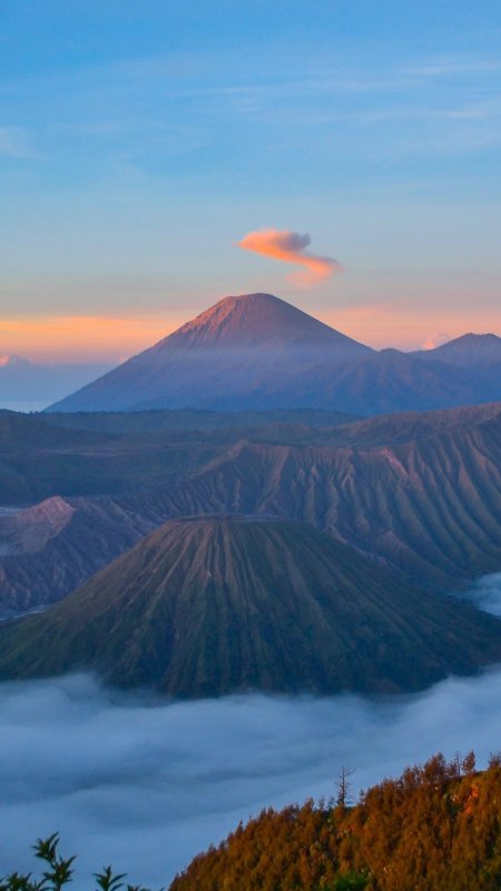 唯美火山风景壁纸