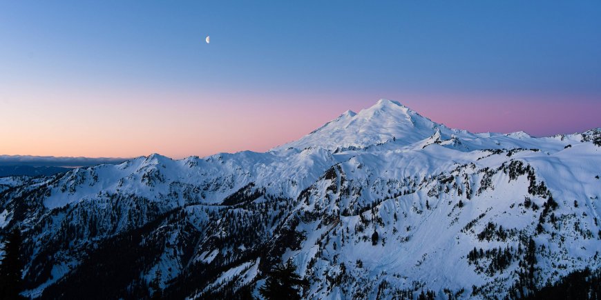 雪山 明月 晨光风景壁纸