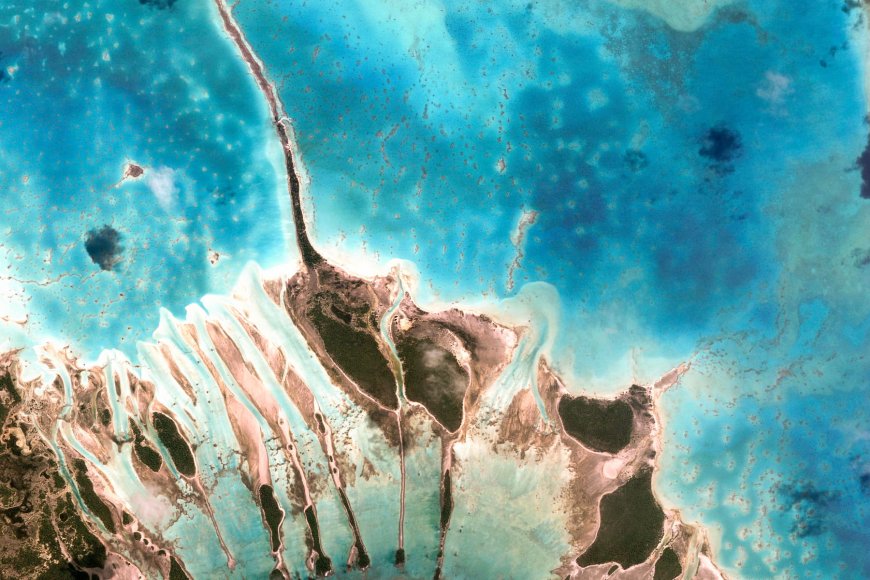 地球卫星-照片-天线视图-蓝色壁纸