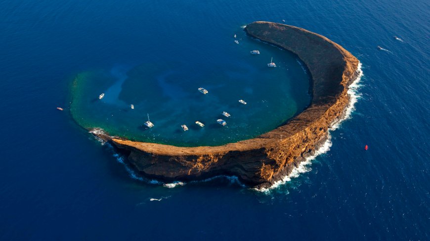 莫洛基尼火山口毛伊岛夏威夷风景壁纸