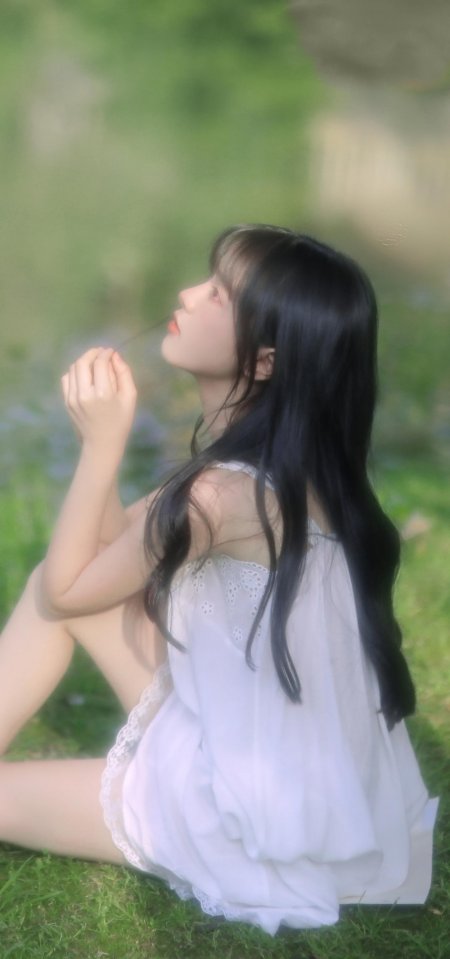 森系白裙少女手机壁纸
