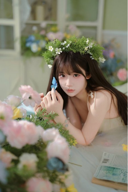 花簇蝴蝶少女森系写真手机壁纸