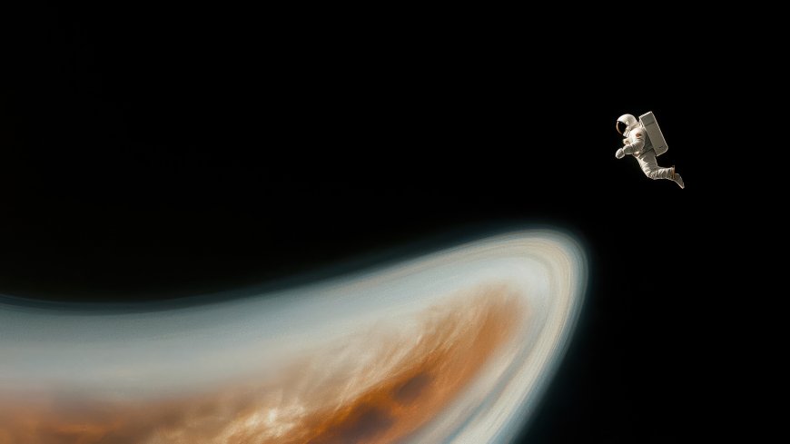 太空宇航员行星环科幻宇宙壁纸