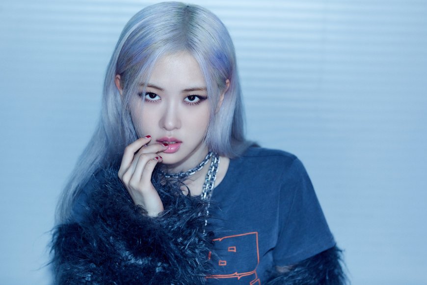 BLACKPINK朴彩英银发冷艳写真电脑壁纸