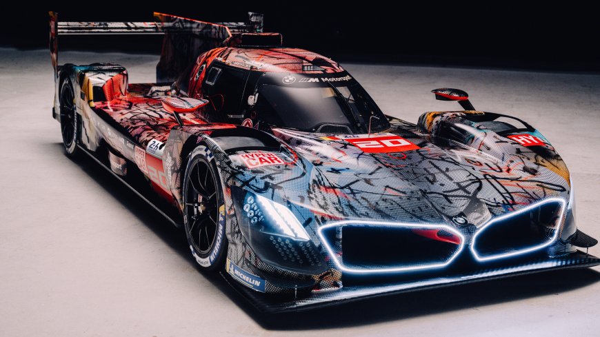 宝马BMW M Hybrid V8赛车涂装艺术赛道风格电脑壁纸