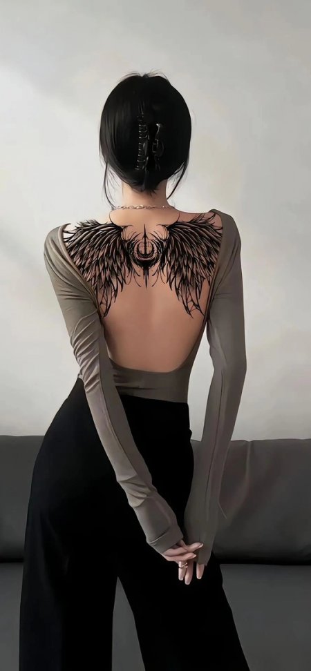 暗黑系天使翅膀纹身背影女性时尚穿搭手机壁纸