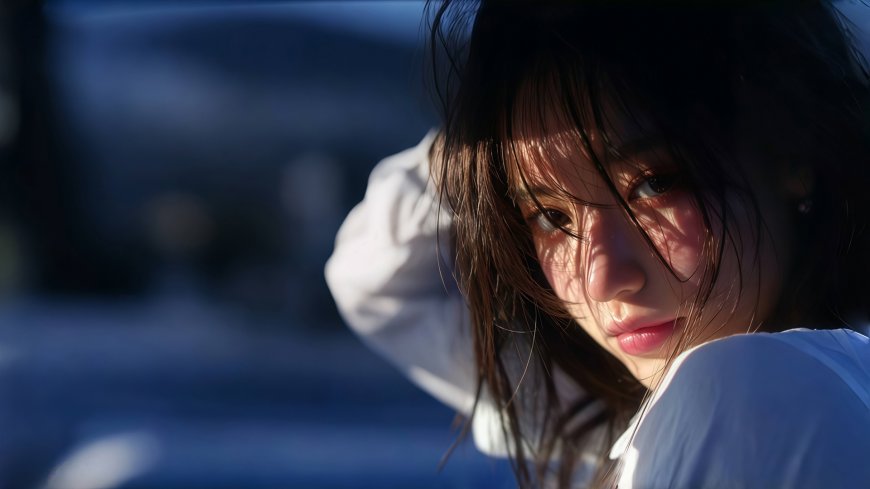 阳光下侧脸女性光影写真人物肖像电脑壁纸