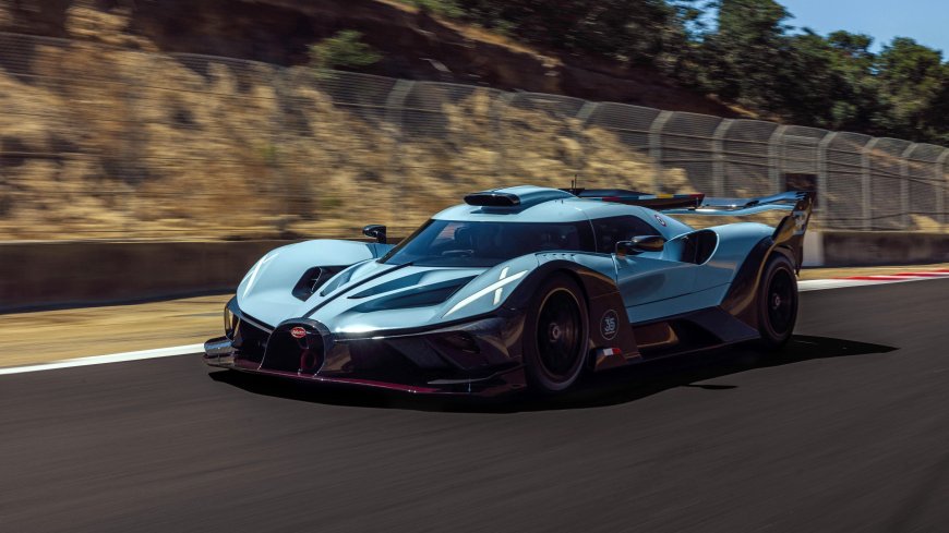 布加迪赛车侧身高速行驶赛道动感姿态汽车电脑壁纸