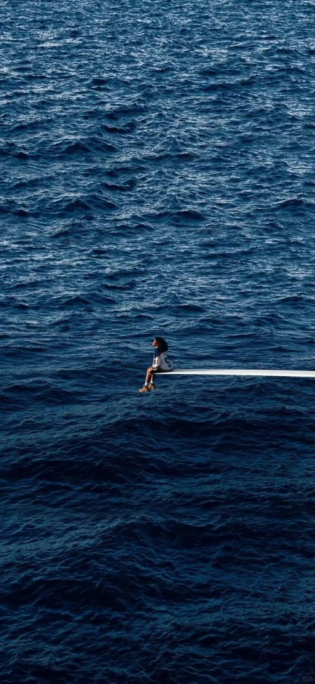 深海白线独坐少女沉思场景手机壁纸