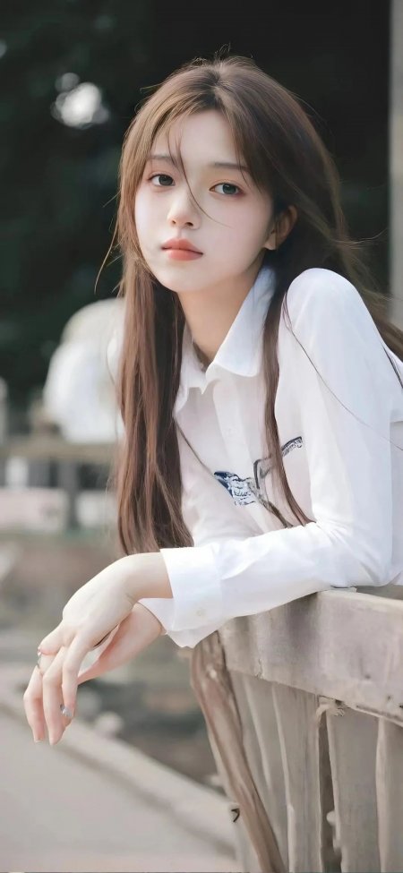 清纯少女白衬衫倚栏凝视手机壁纸