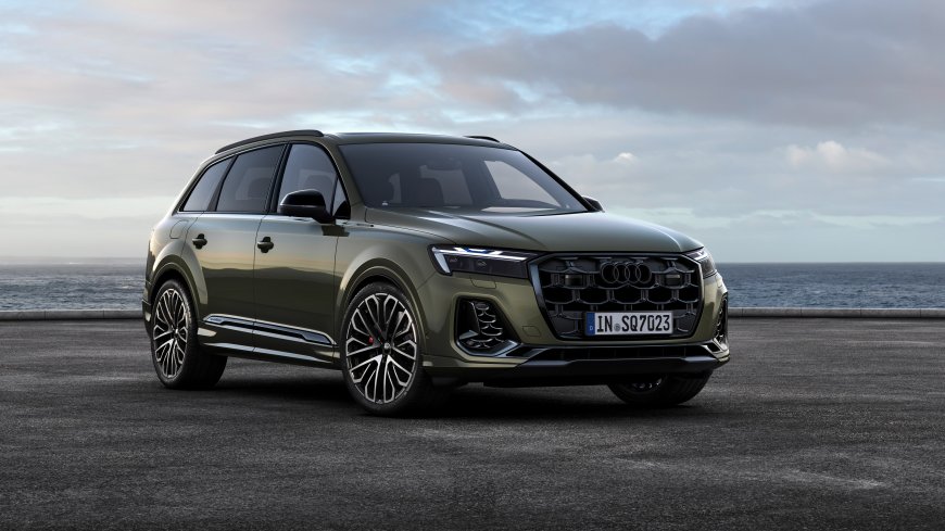 奥迪SQ7绿色SUV车型海边公路行驶动态视角汽车电脑壁纸