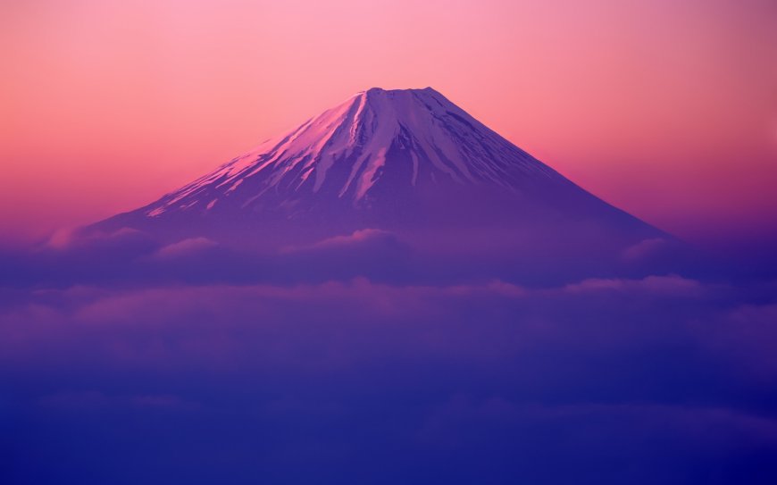 富士山雪顶粉红天空云海日出日本地标风景电脑壁纸
