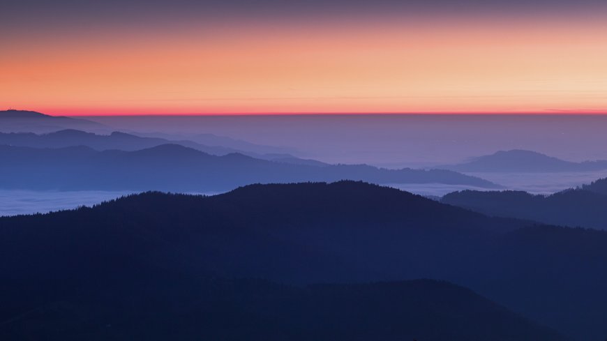 日落橙色天空山脉雾景风景电脑壁纸