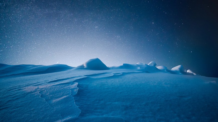 极地雪原夜空繁星冰川静谧景观风景电脑壁纸