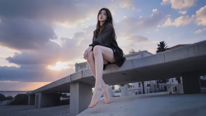 黄昏海边石阶少女静坐忧郁氛围感写真电脑壁纸