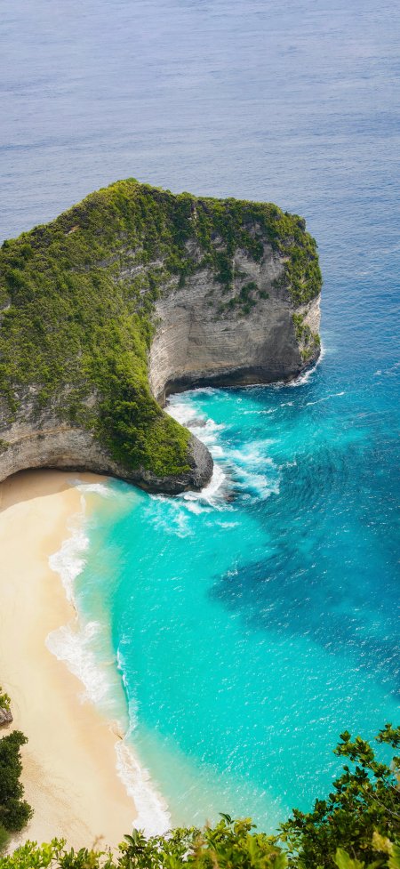 印尼佩妮达岛精灵坠崖碧海白沙风景手机壁纸