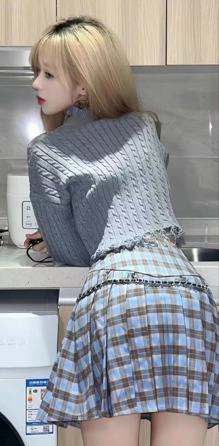 金发美女厨房背影时尚手机壁纸