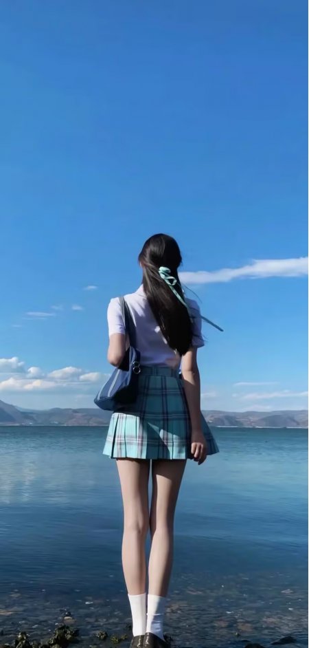 美女格纹短裙湖边背影清新人物手机壁纸