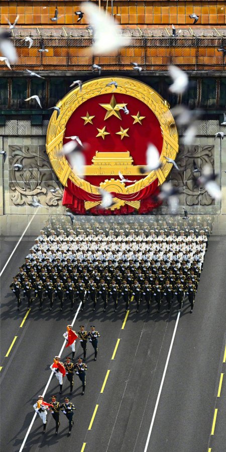 九三阅兵国徽庄严士兵列队风景手机壁纸