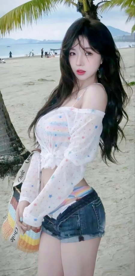 美女沙滩彩虹上衣牛仔短裤度假风人物手机壁纸