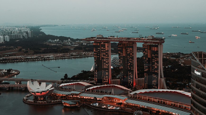 新加坡滨海湾金沙酒店夜景灯光璀璨城市风光风景电脑壁纸