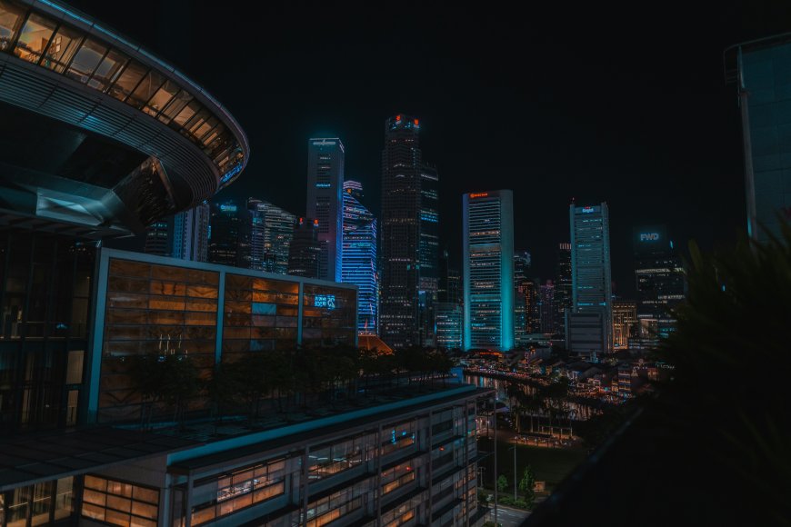 新加坡城市夜景高楼林立霓虹闪烁现代都市风景电脑壁纸