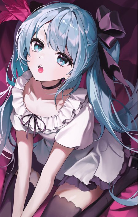 初音未来蓝发双马尾少女动漫手机壁纸