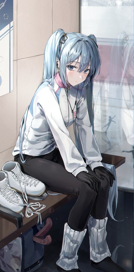 初音未来冰场休息少女动漫手机壁纸
