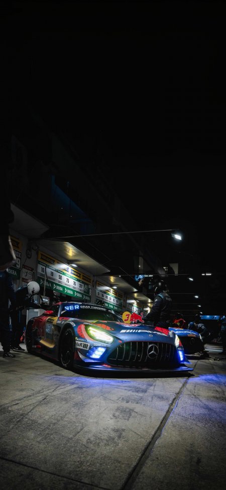梅赛德斯AMG赛车夜间赛道竞速手机壁纸