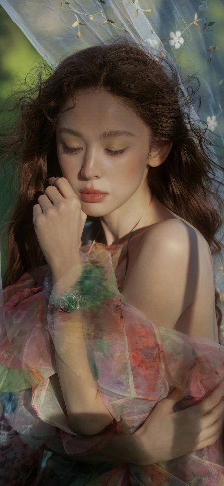 古力娜扎彩纱遮面闭目人像摄影手机壁纸