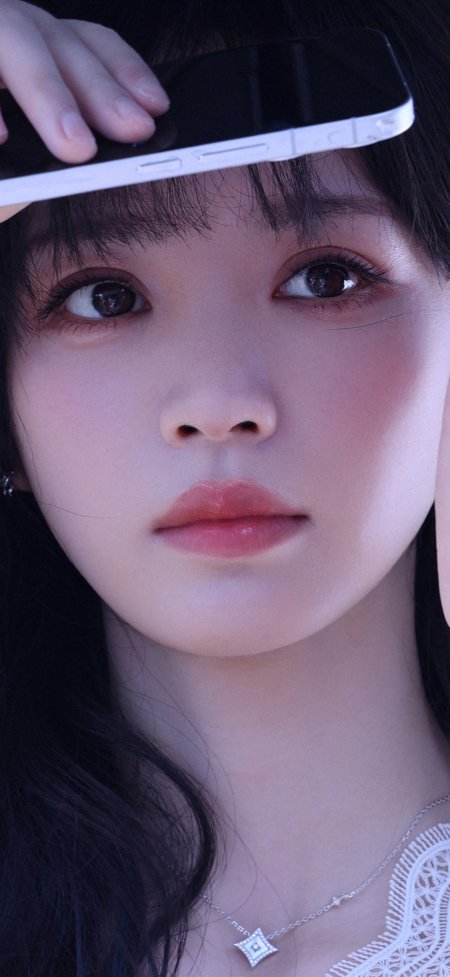 田曦薇女神手持手机特写人像手机壁纸