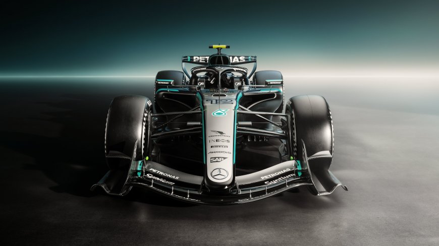 梅赛德斯F1赛车正面特写银黑涂装赛车电脑壁纸