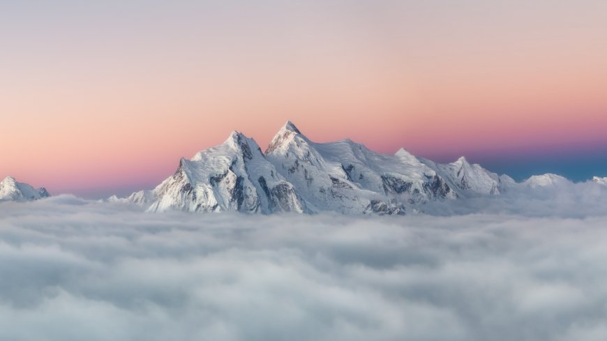 雪山云海日出粉紫天际壮丽自然风光风景电脑壁纸