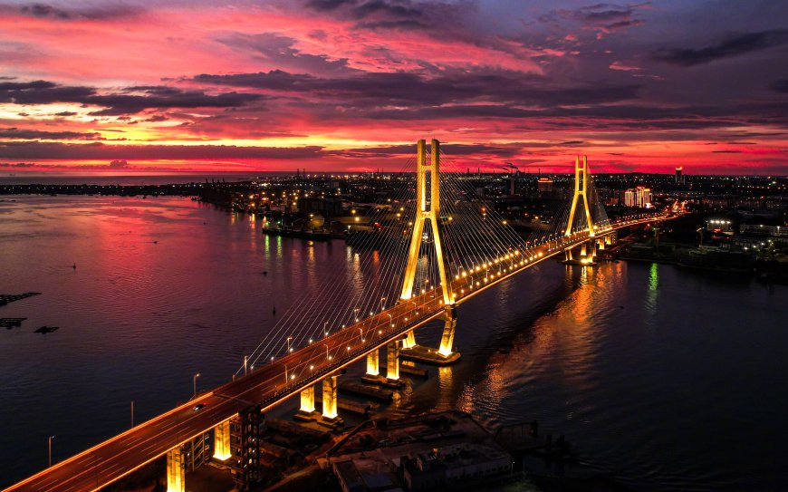 洋浦大桥日落斜拉桥城市夜景灯光倒影航拍风景电脑壁纸