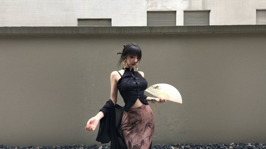 新中式旗袍美女手持折扇古风摄影人物电脑壁纸