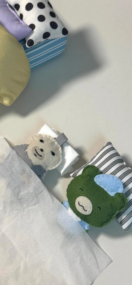毛绒玩具熊条纹枕创意手机壁纸