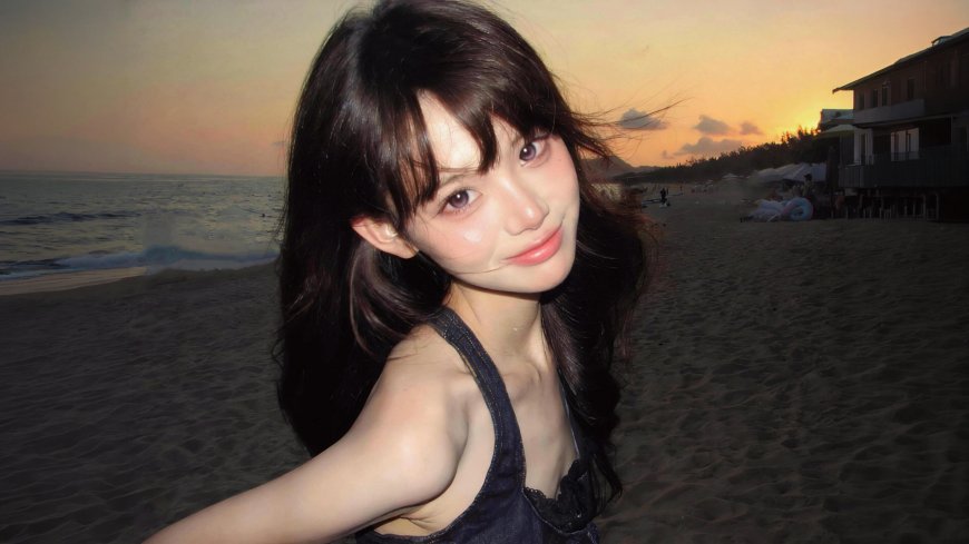 海边日落长发美女微笑自拍清新自然摄影人物电脑壁纸