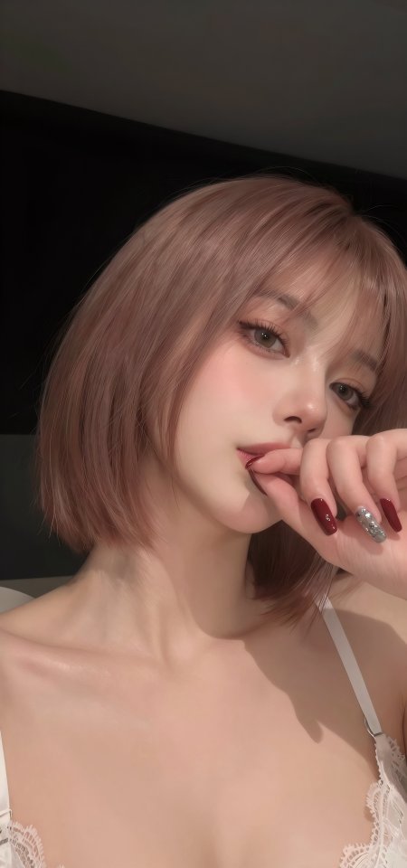 粉棕短发美女白蕾丝吊带咬指特写人物摄影手机壁纸