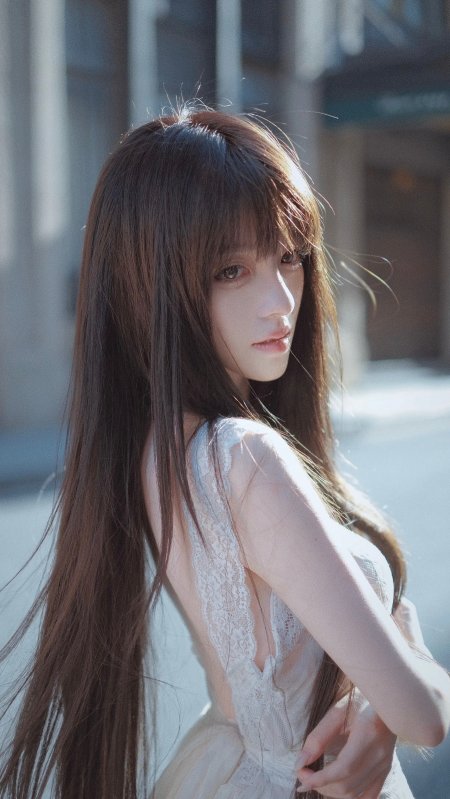 美女白纱吊带裙侧颜回眸温柔人物手机壁纸